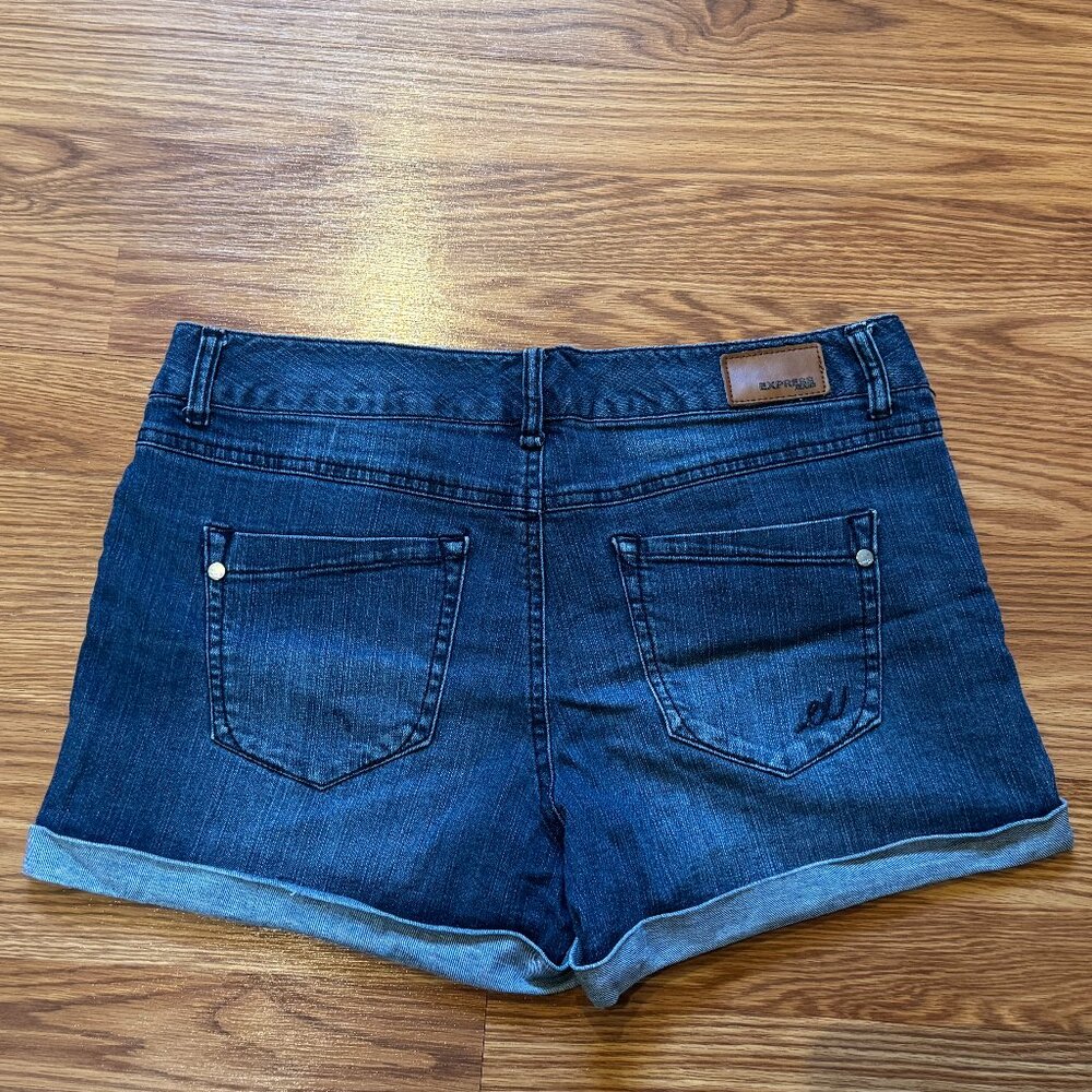 Express Low Rise Jean Shorts - Picture 3 of 9